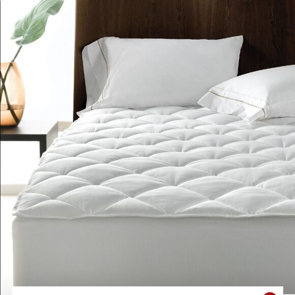 Hotel Collection Extra Deep King Mattress Pad, Hypoallergenic, Down Alte… - Picture 1 of 8